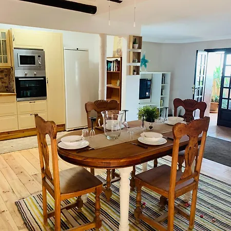 Immaculate 3-bed House With A Sea View In Feriehus